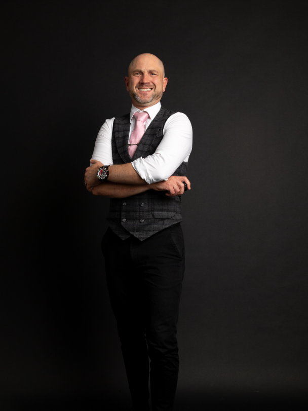 Ashton Bishop press shot